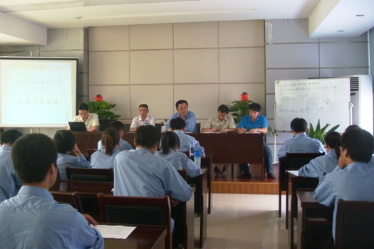 ������ʱ��Ƹ��ѵ����Ӧ���ѧ��ҵ��