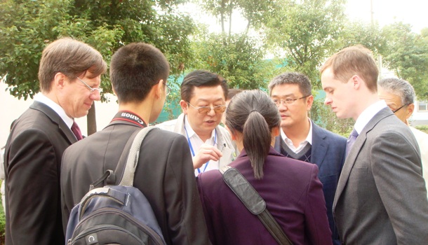 �����Ӣ��̼���������г��ݹ�˾