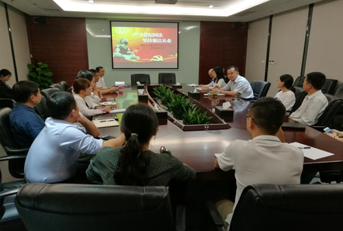 ������֯��ԱԢĿ��������ʾ������ϵ��ӰƬ